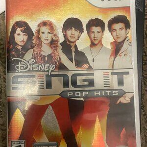 Disney Sing It Pop Hits WIii - preowned